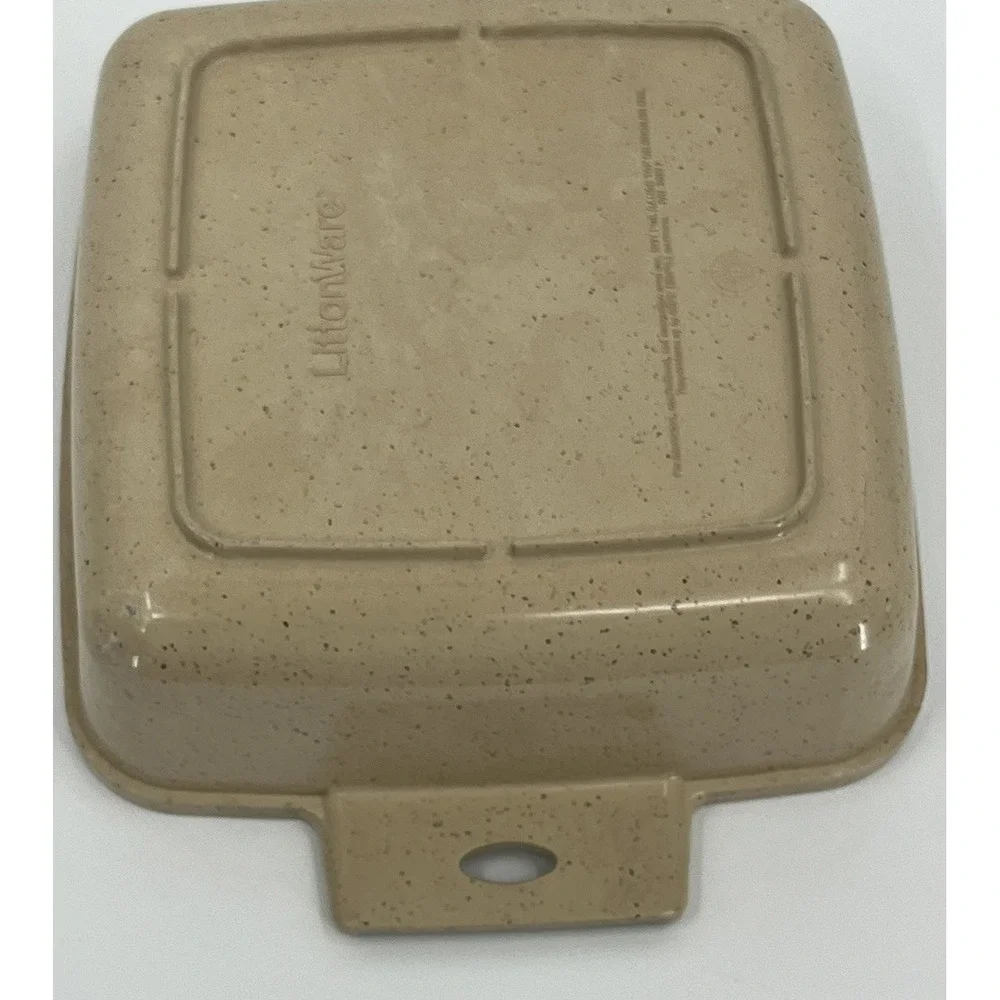 LittonWare Microwave Cookware 1.5 qt Casserole Square Dish 39272 with Lid 39271